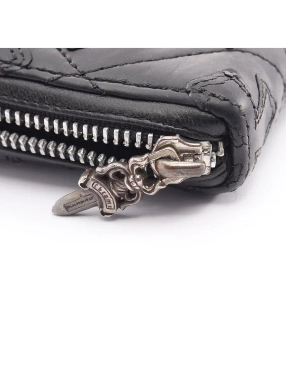 Chrome Hearts Round Wallet Cemetery Cross Patch Quilted Leather